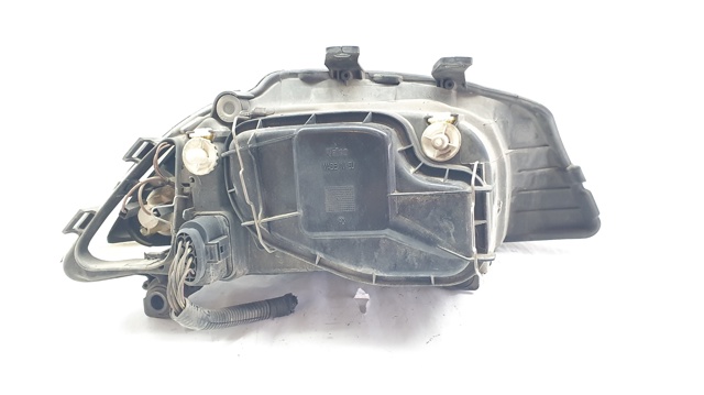 VAG 6L1941021A Faro izquierdo  en stock Salamanca