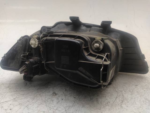 VAG 6L1941021A Faro izquierdo  en stock Terrassa