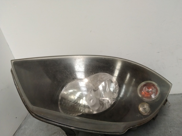 6L1941022A Faro derecho  disponible Málaga