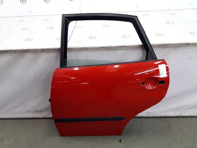 Comprar Puerta delantera derecha Seat Ibiza III hatchback usado