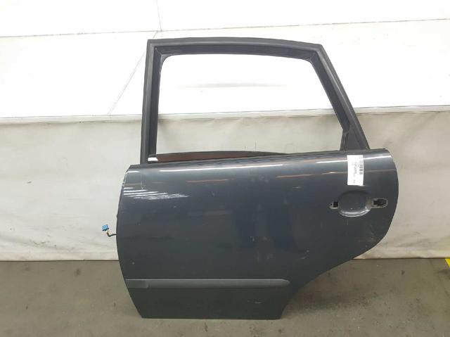 Puerta delantera derecha Seat Ibiza III 6L1 usado