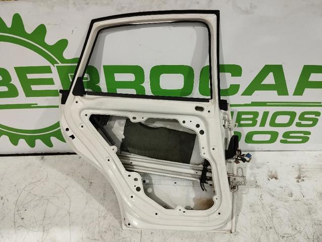 VAG 6L4833055T Puerta trasera izquierda  en stock Valencia