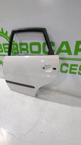 6L4833055T Puerta trasera izquierda comprar Sevilla