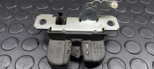 6L6827505 Cerradura de tapa de maletero  disponible Burgos
