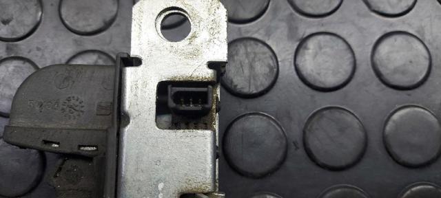 6L6827505 VAG Cerradura de maletero comprar Alcalá