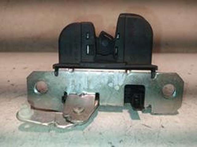 6L6827505 Cerradura de tapa de maletero  comprar en Zaragoza