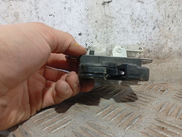 VAG 6L6827505A Cerradura de tapa de maletero  disponible Lugo