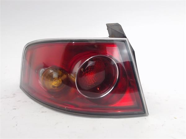 6L6945095C Piloto trasero exterior izquierdo  disponible Utrera
