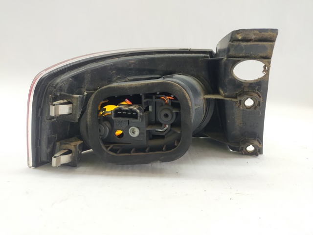 6L6945096 VAG Piloto trasero exterior derecho  en stock Huelva