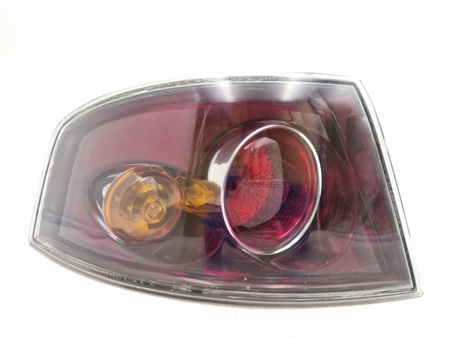 6L6945111D Piloto trasero exterior izquierdo  en stock Granada