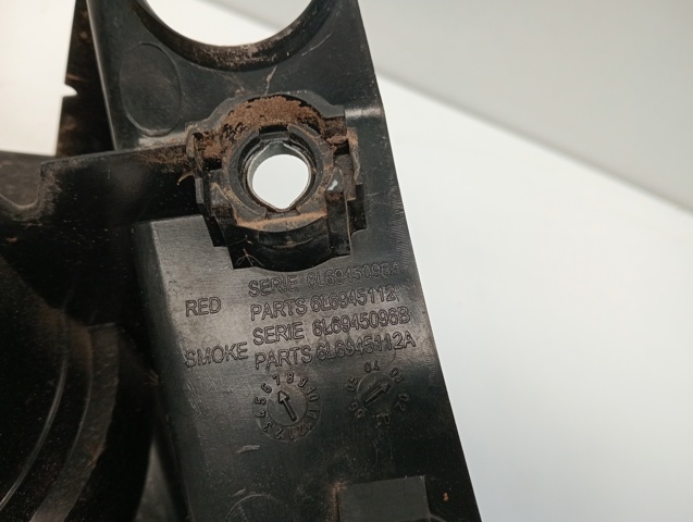 6L6945112 Piloto trasero exterior derecho comprar Sevilla