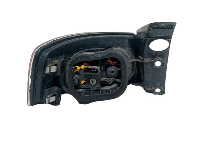 6L6945112B Piloto trasero exterior derecho  en stock Sabadell