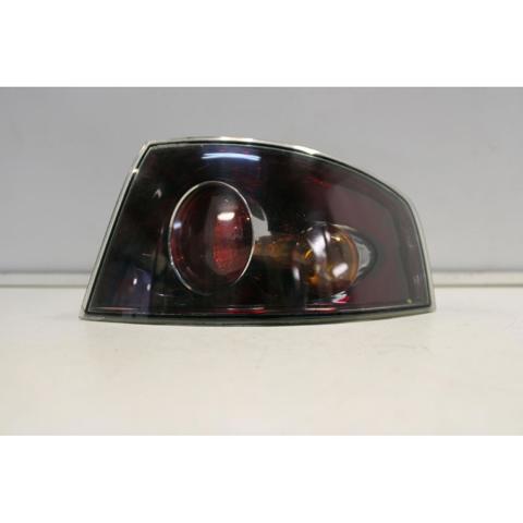 6L6945112D Piloto trasero exterior derecho  disponible Utrera