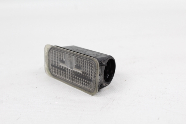 6M2A13550AC Luz de matrícula trasera  comprar en Zaragoza