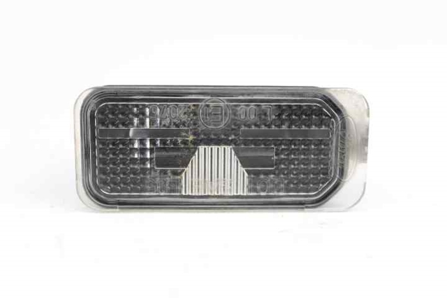 6M2A13550AC Luz de matrícula trasera  comprar en Reus