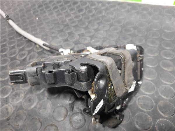 6M2AR26412BB Cerradura de la puerta trasera derecha  en stock Granada