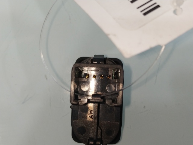 6M2T14529AD Botón de encendido del motor del elevalunas delantero derecho  comprar en Zaragoza