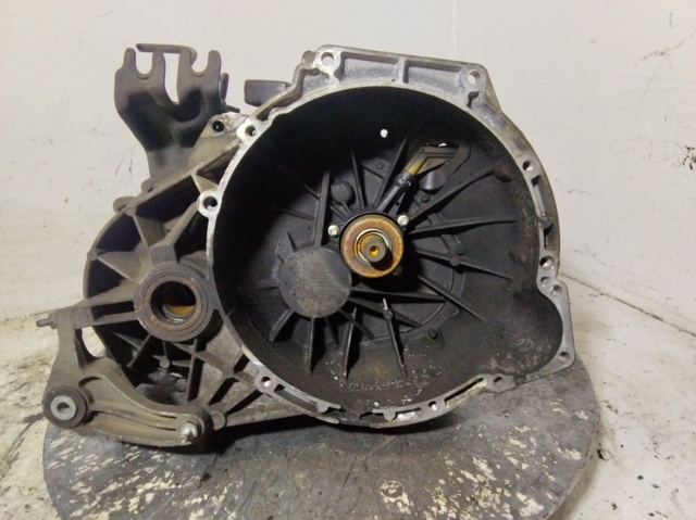 6M5R7002ZB Ford