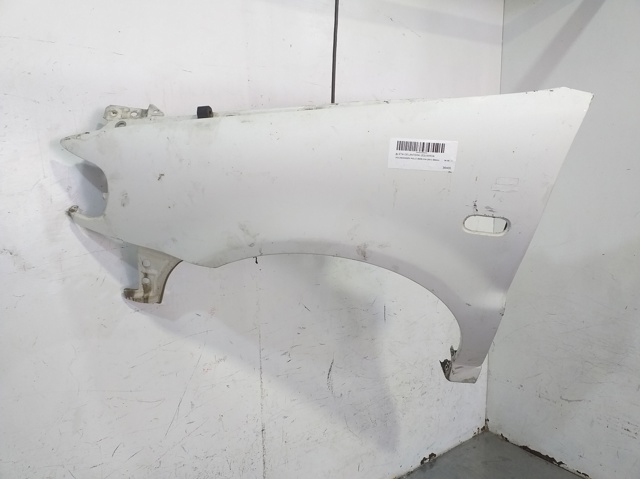 Aleta delantera izquierda Volkswagen Polo III (6N1)