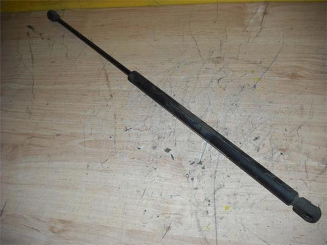 VAG 6N0823359 Amortiguador de capó comprar Pamplona