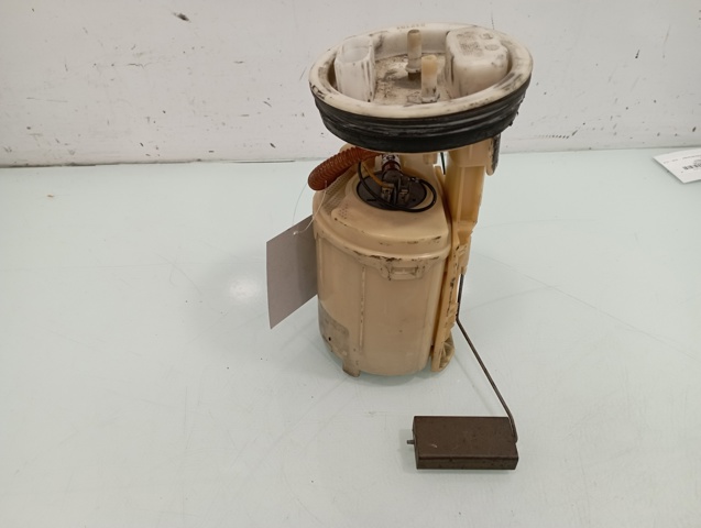 Bomba de combustible para Volkswagen Polo II (86C)