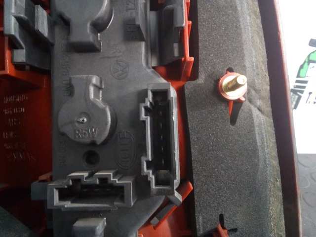 VAG 6N0945257B Placa de contacto de luz trasera  comprar en Ponferrada