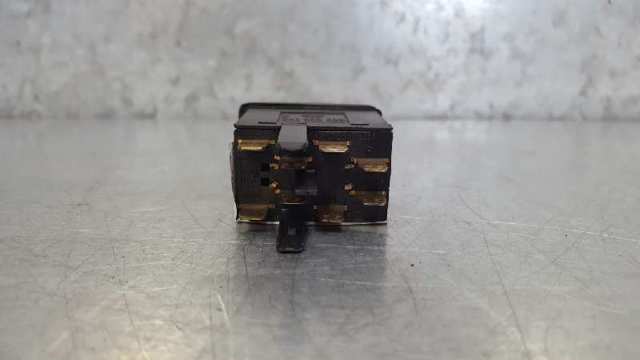 6N1953235 Boton de luz de emergencía  en stock Castellón