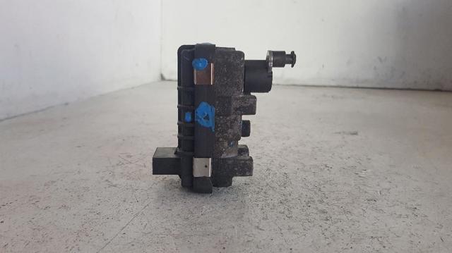 6NW008412 Ford