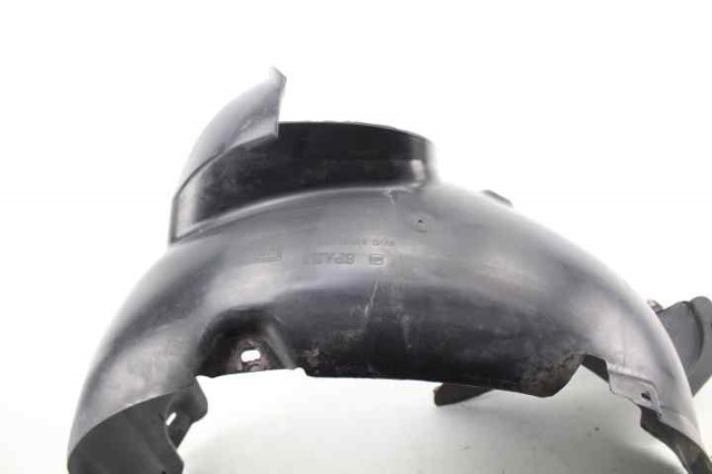 VAG 6P0809958 Paso de rueda delantero derecho  disponible Lugo