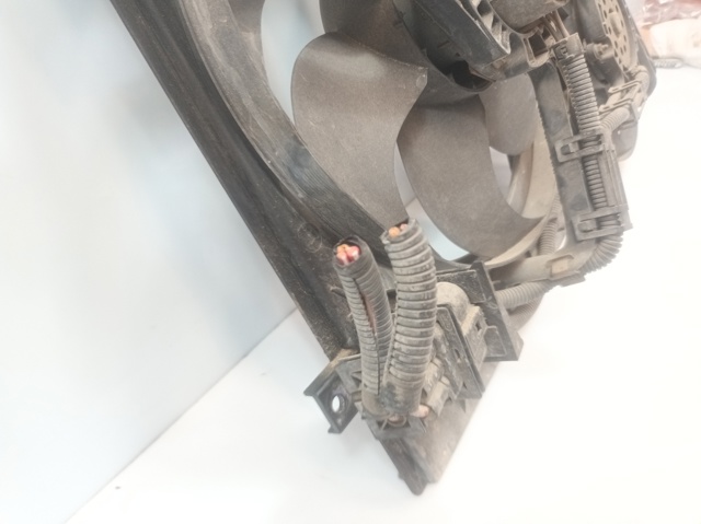 VAG 6Q0121207A Bastidor radiador  en stock Terrassa