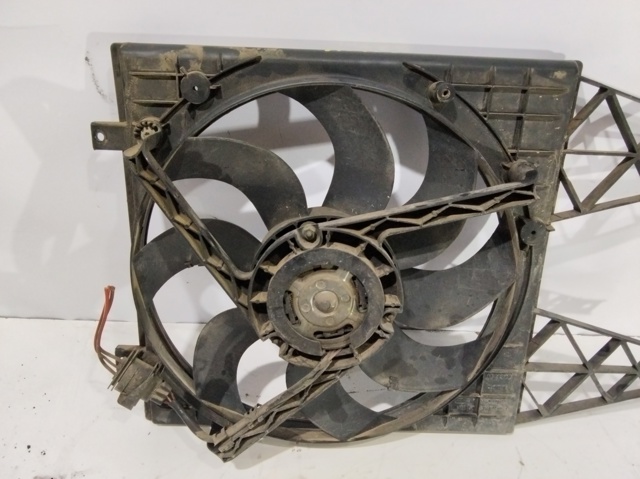 6Q0121207L VAG Difusor del radiador del aire acondicionado comprar Madrid