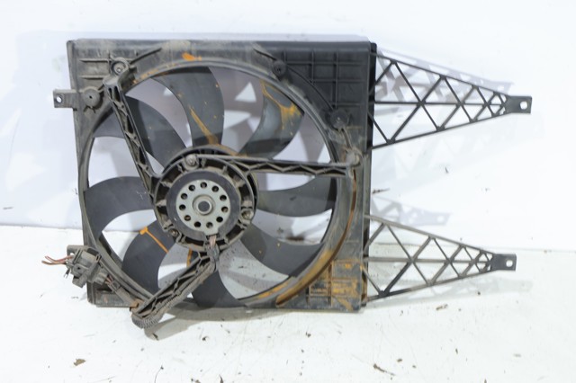 6Q0121207L VAG Difusor del radiador del aire acondicionado comprar Madrid