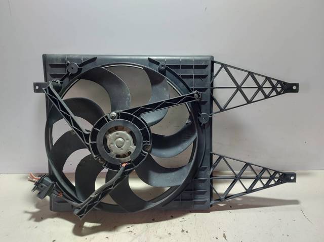 VAG 6Q0121207N Difusor del radiador del aire acondicionado  comprar en Murcia