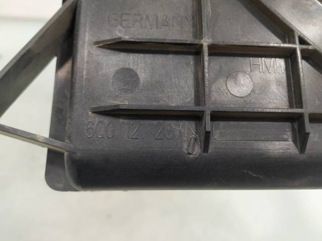 6Q0121207N VAG Difusor del radiador del aire acondicionado comprar Madrid
