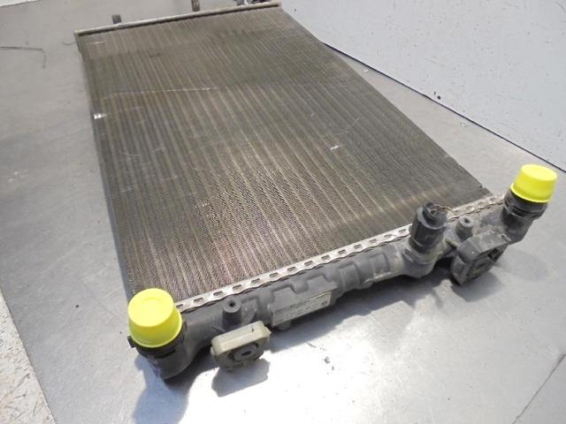 6Q0121253L Radiador de refrigeración del motor  disponible Málaga