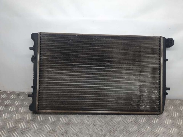 VAG 6Q0121253R Radiador de refrigeración del motor  comprar en Ponferrada