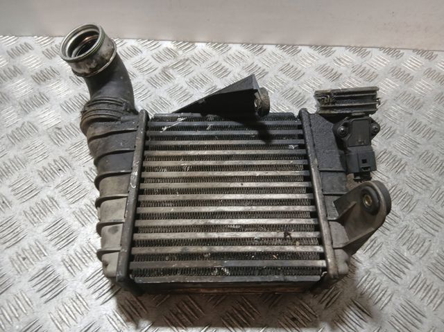 VAG 6Q0145804E Intercooler  en stock Valencia