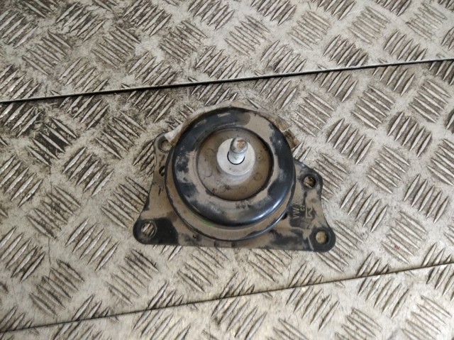 VAG 6Q0199167DN Soporte de motor derecho comprar Barcelona