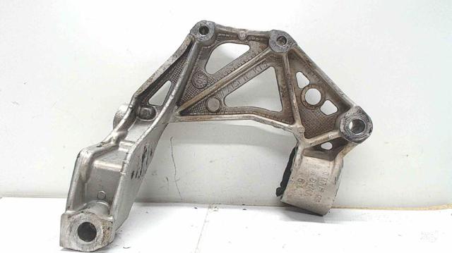 6Q0199293D Brazo superior izquierdo de la suspensión delantera  disponible Málaga