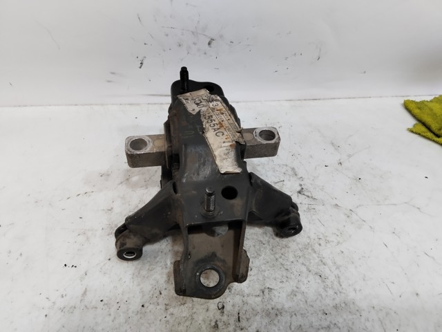 6Q0199555AC Soporte izquierdo del motor  en stock Castellón