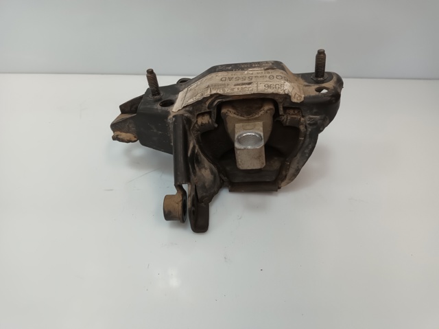 6Q0199555AD Soporte izquierdo del motor  en stock Granada