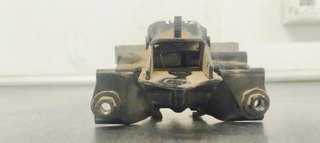 6Q0199555AS VAG Soporte izquierdo del motor  en stock Huelva