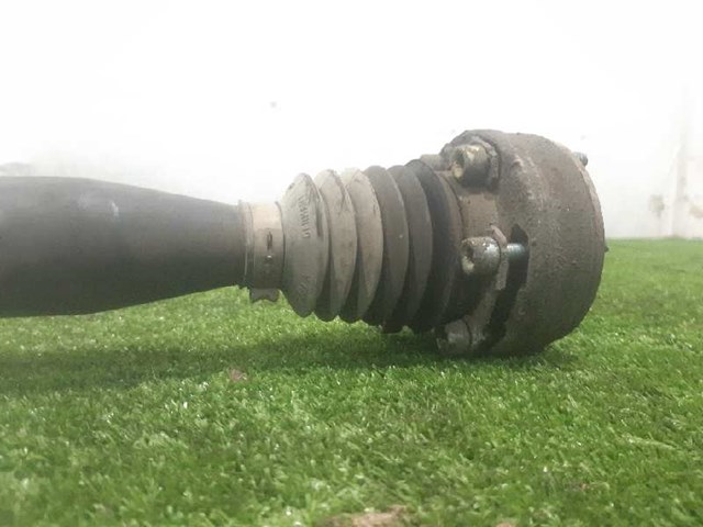 VAG 6Q0407272BD Semieje delantero derecho  en stock Terrassa