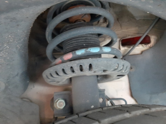 6Q0413031BN Amortiguador delantero  disponible Utrera