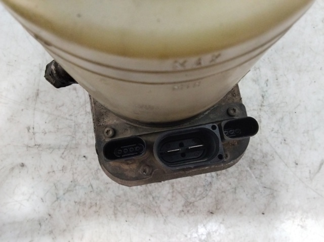 VAG 6Q0423156M Bomba de dirección  en stock Valencia