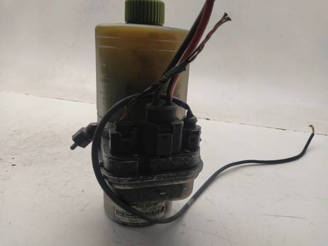 VAG 6Q0423156Q Bomba de dirección  en stock Terrassa