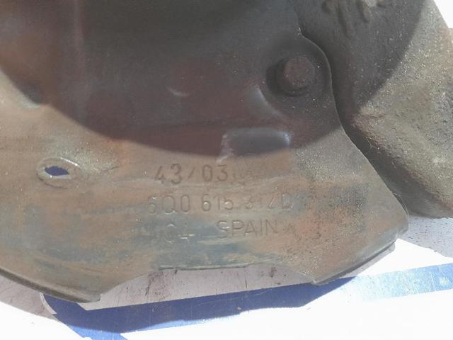 6Q0615312D Protector de disco de freno delantero derecho  en stock Castellón