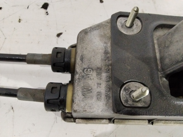 VAG 6Q0711061E Mecanismo selector de marchas  comprar en Ponferrada