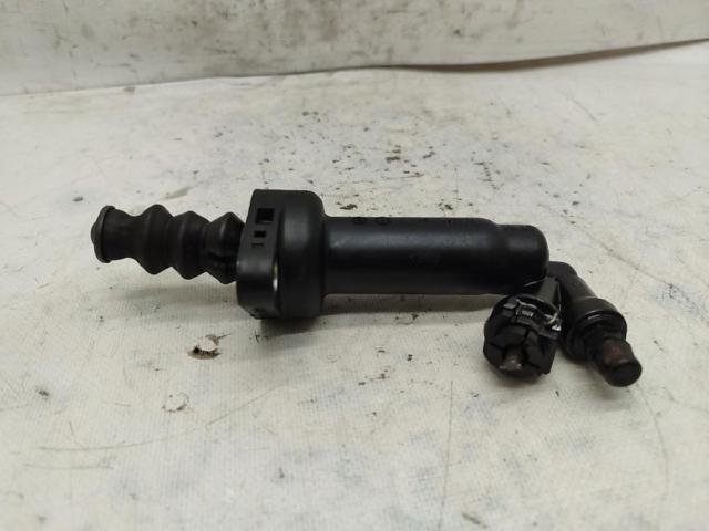 6Q0721261E Cilindro receptor, embrague  disponible Burgos