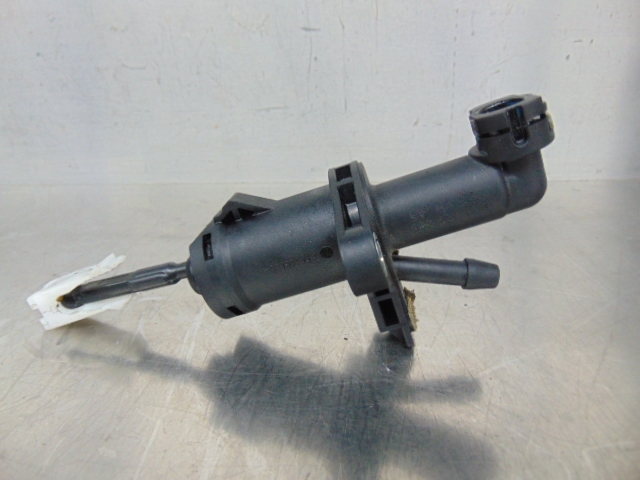 6Q0721388 VAG Cilindro maestro de embrague  en stock Gandía